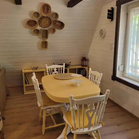 Tobozka Vendeghaz Chalet *