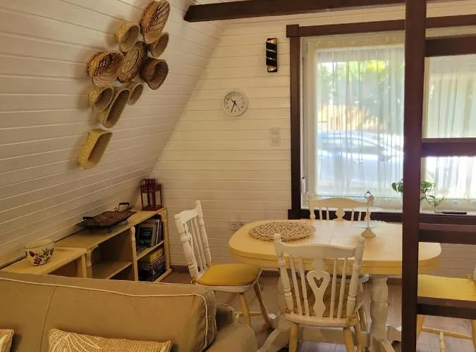 Tobozka Vendeghaz * נושבאי